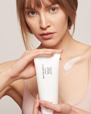 Erittäin kosteuttava vartalovoide kuivalle iholle pellavaöljyllä Nutridome - 2