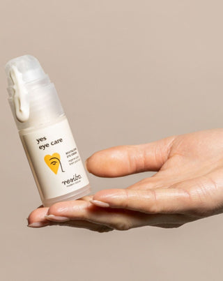 Voimakkaasti uudistava Yes Eye Care - silmänympärysvoide 15 ml Resibo - 2