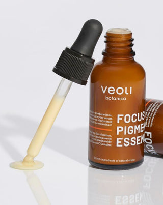Seerumi ihon värjäytymiseen niasiiniamidin ja c-vitamiinin kanssa Focus pigmentaatio olemus Veoli Botanica - 2