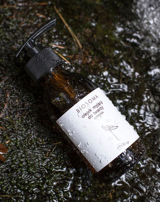 Kasvojen puhdistusöljy sitruunalla ja manteliöljyllä poistaa tehokkaasti meikin Biosoma - 2