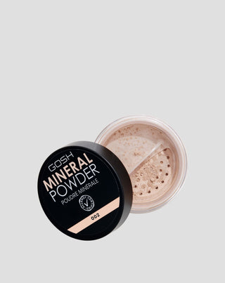 Luonnollisen mattapintaisen pinnan jättävä mineraalipuuteri 002 Ivory Gosh - 1