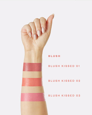 Kermainen poskipuna korallin sävyssä Blush kissed 02 Paese - 3