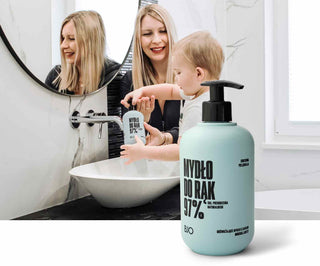 Virkistävä nestemäinen käsisaippua, jossa on kurkkuuutetta ja merituulen tuoksu Bjolta. - 2