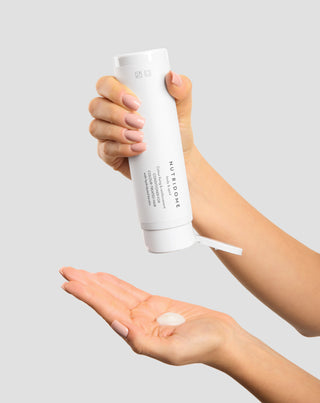 Nutridome Colour Fixing and Strengthening Conditioner värjätyille hiuksille - 3