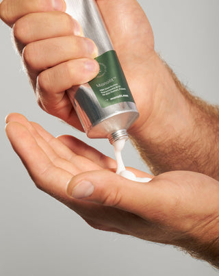 Aftershave-balsami, jossa on pantenolia ja välitön ärsytystä lievittävä vaikutus Monolite - 3