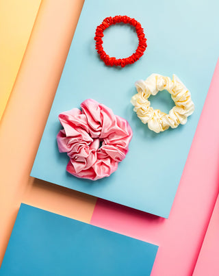 Setti 100 % luonnon silkkiä hiuslenkkejä - vaaleanpunainen, kerma, punainen Twisty 3 kpl. - 4