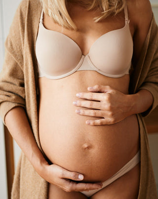 Raskauden ja synnytyksen jälkeinen nännibalsami sheavoita sisältäen Lili&Mu - 4