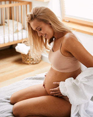 Kiinteyttävä vartalovoide raskaana oleville ja synnytyksen jälkeisille äideille Lili&Mu - 4