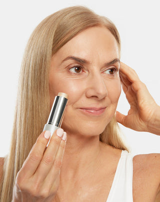 Risiiniöljyä ja sheavoita sisältävä korostustikku kypsälle iholle 50+ Aggie Aggie - 3