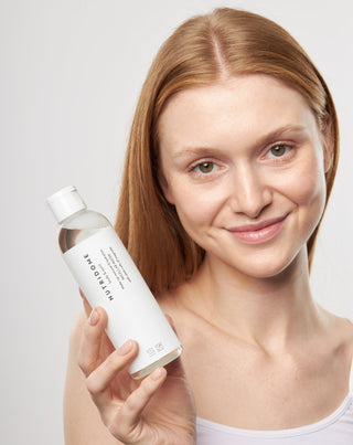 Magnolian kantasoluja sisältävä mikrosoluinen meikinpoistoaine Nutridome - 3