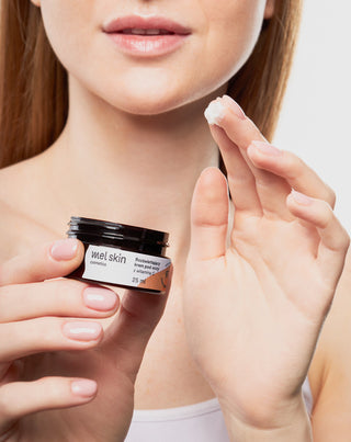 Mel Skin valaiseva C-vitamiinia sisältävä silmänympärysvoide - 3