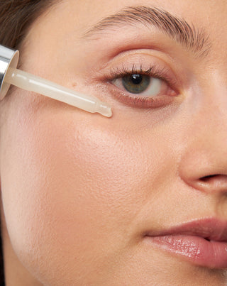 Tiivistetty silmänympärysseerumi etanan limaa sisältävällä seerumilla tummiin silmänalusiin, ryppyihin, turvotukseen Pure Orphica - 2