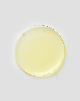 Saint Éternité yrttinen hiushieronta, jossa on pelto-orvokkia ja nokkosta. - 2