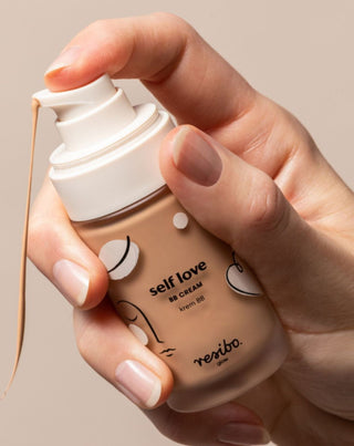 Luonnollinen ja orgaaninen Self Love BB-voide kasvoille sävyssä Natural Beige 30 ml Resibo - 2