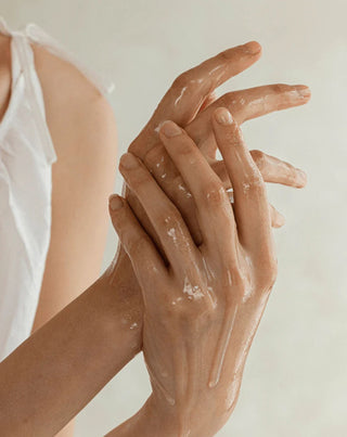 Ravitseva meikinpoistoöljy ginsengillä Ginseng Cleansing Oil Beauty of Joseon -puhdistusöljy - 2