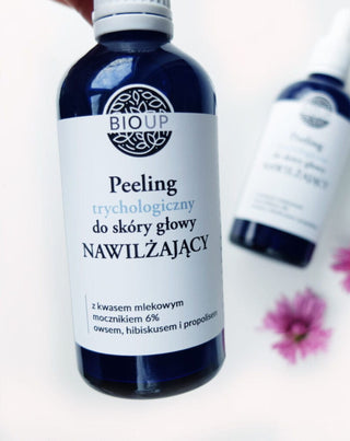 Kosteuttava trikologinen päänahan kuorinta hibiskuksella ja urealla 6% BIOUP - 2