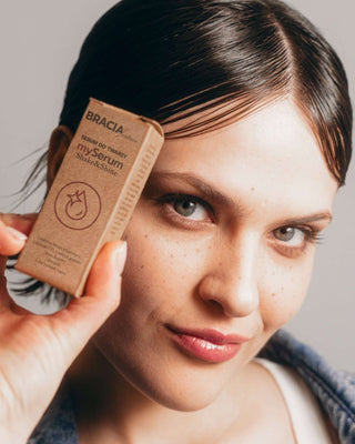 Kirkastava kasvoseerumi, jossa on C-vitamiinia ja skvalaania Shake&Shine Soap Brothers -saippuaveljet - 2