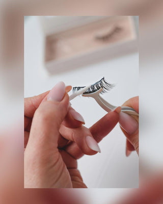 Keinotekoiset 2d ripset nauhalla useampaan käyttöön Sooo Alluring Bamm!Lashes -ripset - 4