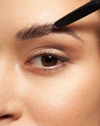 Grafiittinen kulmakynä siveltimellä ja tarkkuuskärjellä, jossa on risiiniöljyä Nutridome - 2