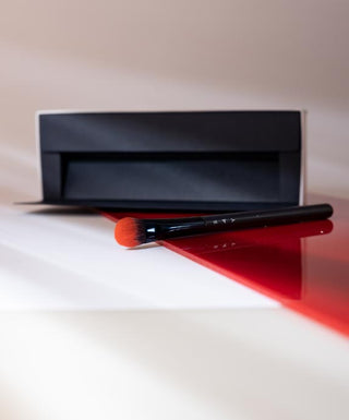 Konturointisivellin, jossa on kaksinkertaiset litteät harjakset parempaa tarkkuutta varten No. 6 Say Makeup - 2