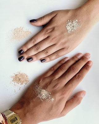 Kiinteyttävä ja mattapintainen irtonainen riisipuuteri väri 10 vaalea beige Hi Rice Paese - 2