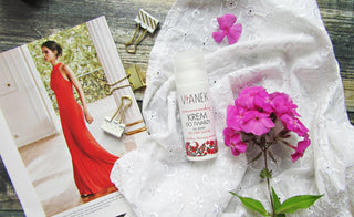 Anti ryppyjä päivävoide kuivalle iholle puna-apila Vianek - 2