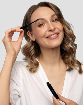 Läpinäkyvä kulmakarvojen laminointigeeli, jossa on aloe veraa ja pantenolia Nutridomea - 2