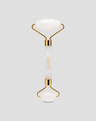 Uddo valkoinen jade kasvohierontarulla vähentää tummia silmänalusia ja turvotusta.