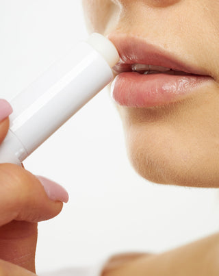 Nutridome 99 % luonnollinen huulten suojaava huulipuna - 2