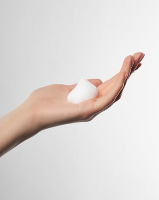 Mel Skin puhdistava kasvovesi karvaan appelsiininkukan kanssa - 2