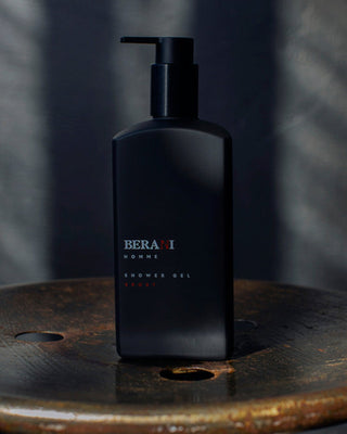 Suihkugeeli fyysisesti aktiivisille ihmisille, jossa on provitamiini B5 ja aminohappoja Berani - 2